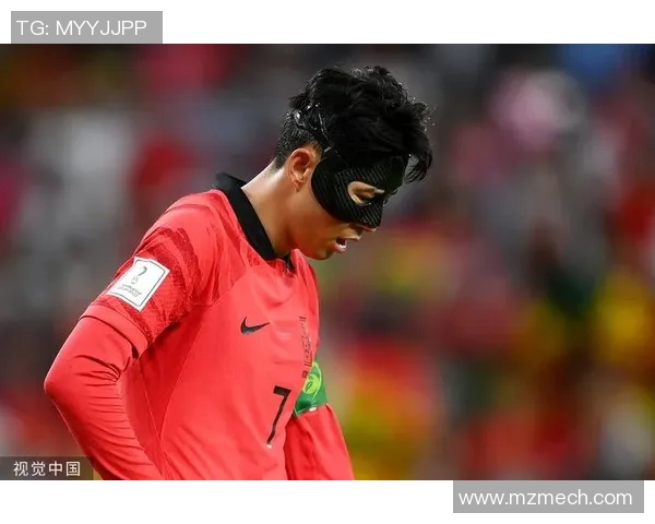 韩国黑色面具足球明星的传奇故事与不屈精神探秘